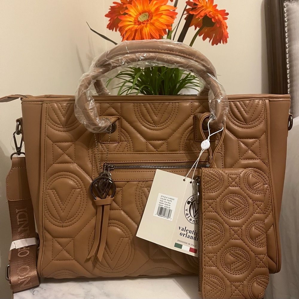 Valentino Orlandi new design in Italy beautiful bag of a lot space